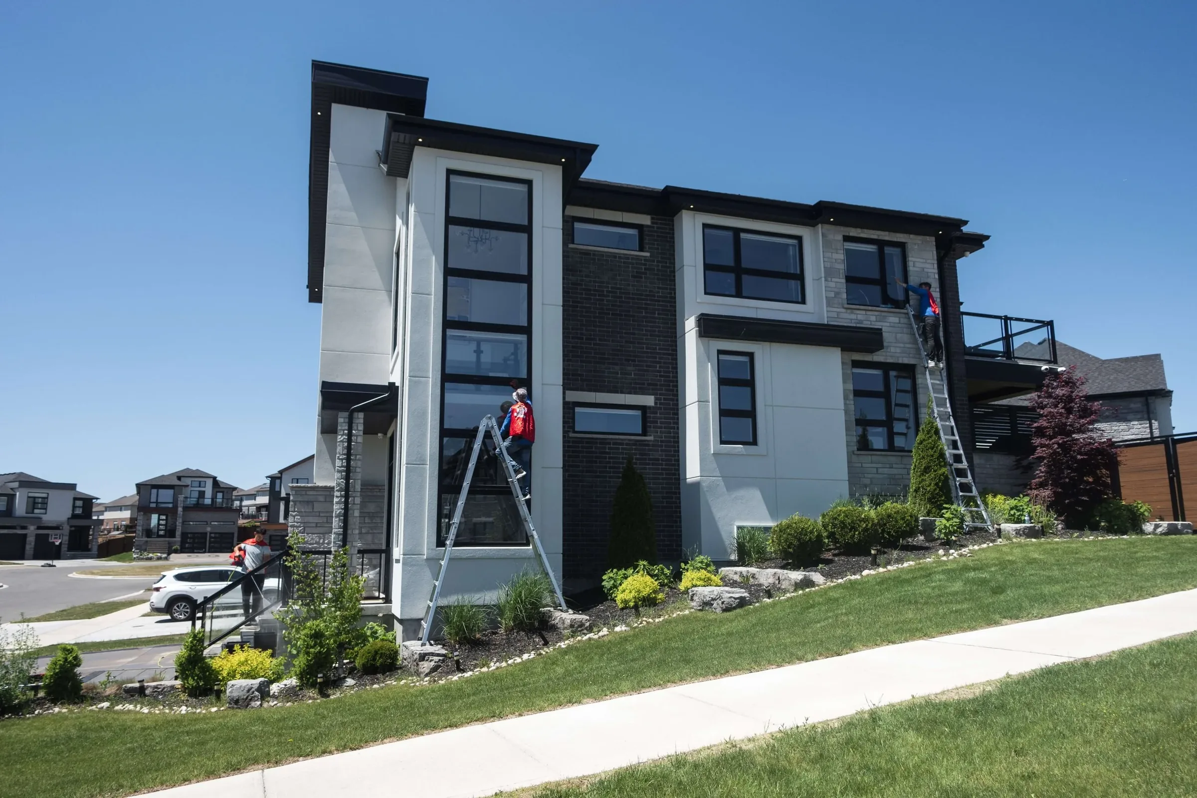 Window cleaning modern house kitchener waterloo